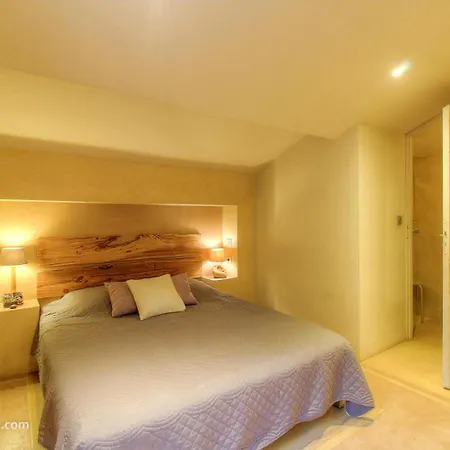 Bed & Breakfast Couvent D'alando Alando